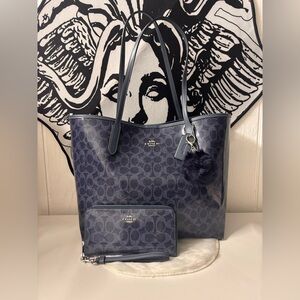 Coach City Tote Signature Coated Denim Canvas with Wallet